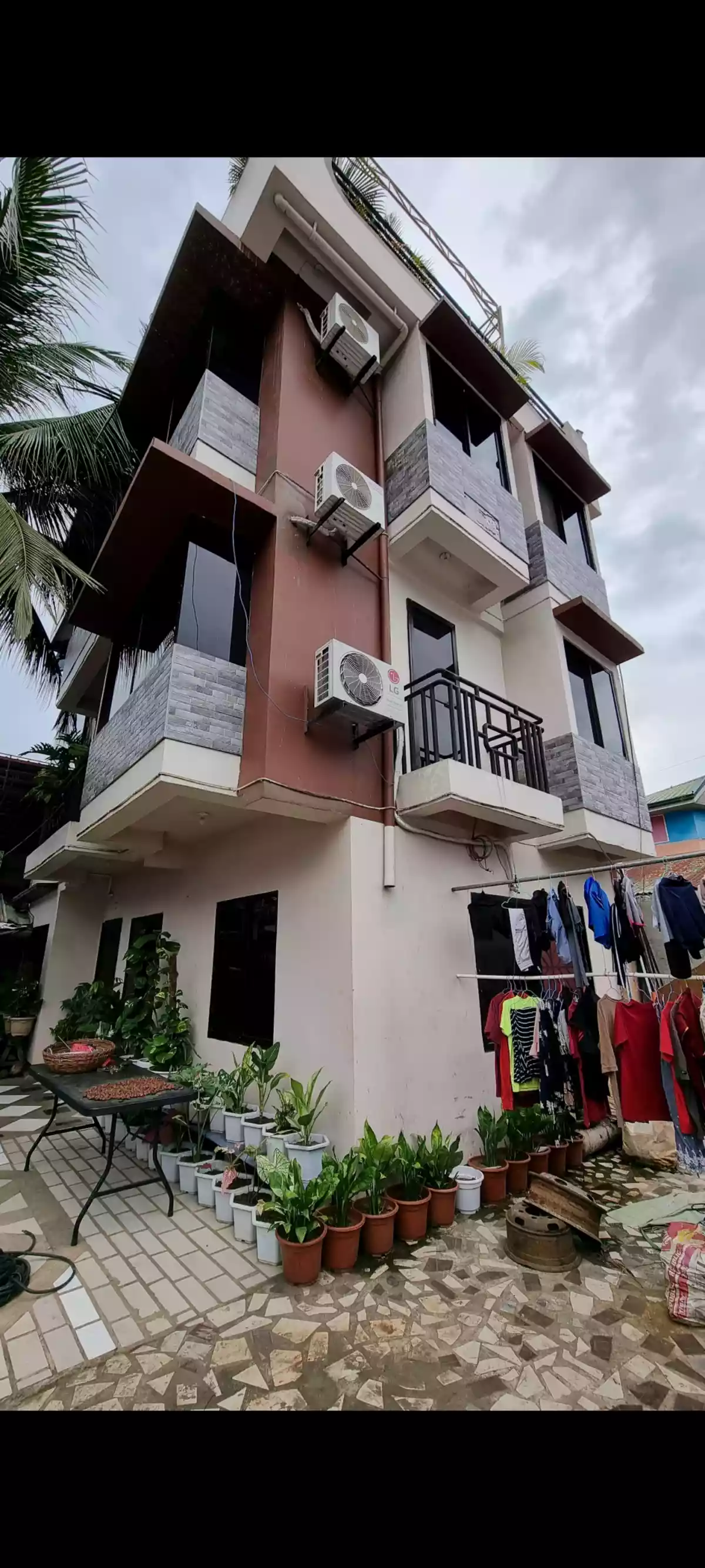 3 Storey 6 Bedrooms 3 Bathrooms House  - photo 6