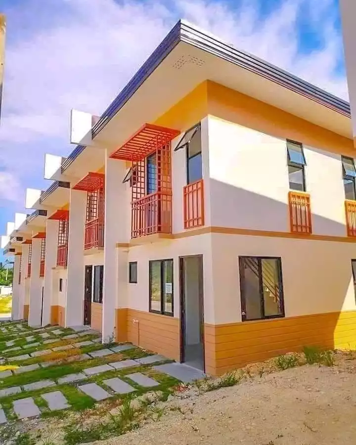 TOWNHOUSE IN CASA MIRA SOUTH NAGA FOR RENT !!! — Townhouse in Cebu, Philippines — Photo 2