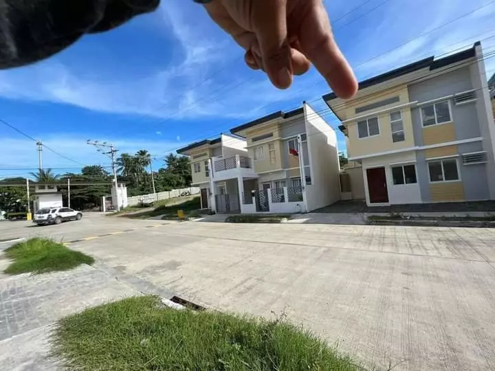 📌TWO STORY HOUSE AND LOT FOR ASSUME — House and Lot in Buhangin, Davao City, Davao del Sur — Photo 3