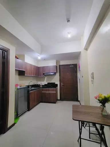 1BR condo unit along the road — 1 Bedroom in Gorordo Avenue, Cebu City, Cebu — Photo 2