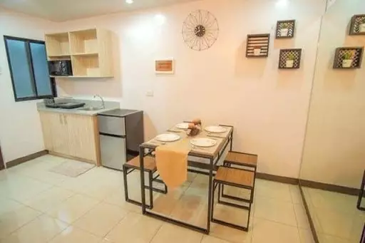 2-Bedroom with Balcony for Rent in Hernan Cortes - photo 4