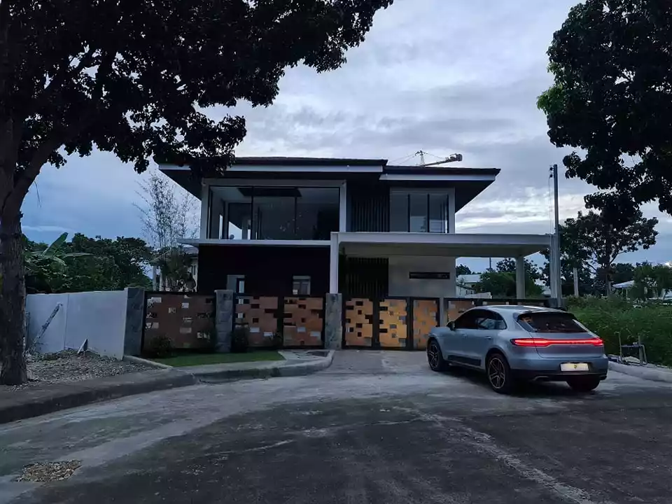 Brand New Resort Home With White Sand Beach In Mactan — House and Lot in Philippines — Photo 6