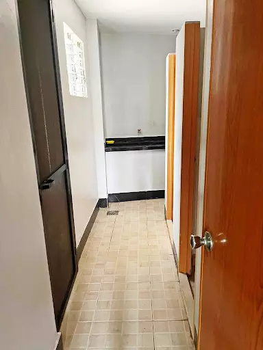 Open photo 22 of 35 — House and lot with Dormitory/boardinghouse