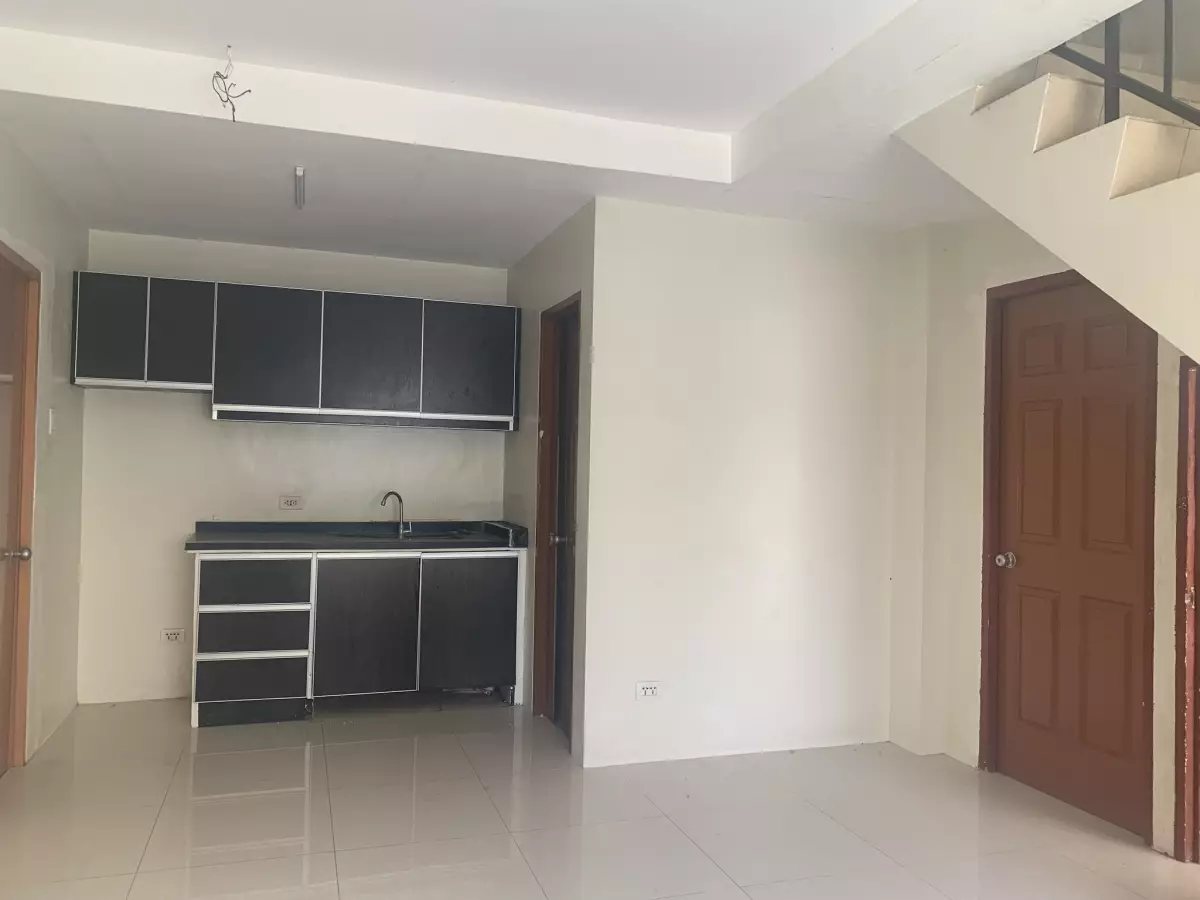 3 Bedroom Duplex Unit for rent — House and Lot in Burgos Street, Talisay, Cebu — Photo 5