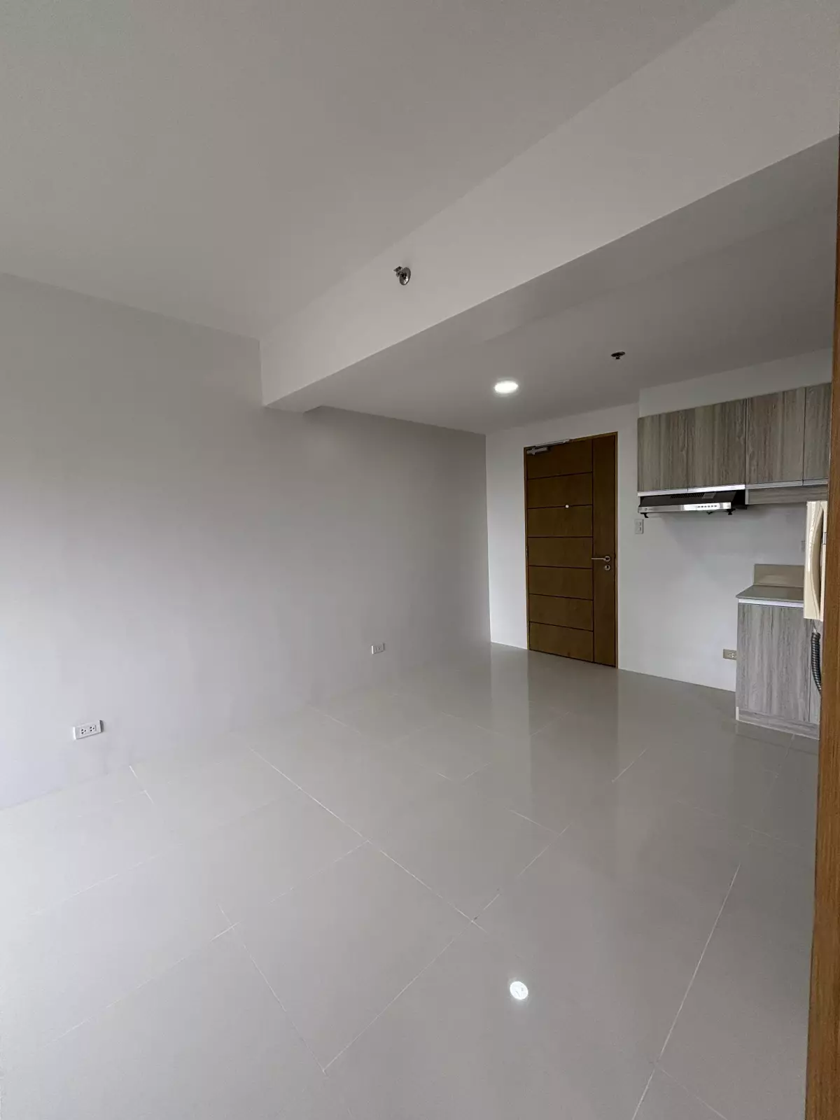 1-Bedroom Unit for Sale at Taft East Gate – Cebu Business Park — 1 Bedroom in Pope John Paul II Avenue, Cebu City, Central Visayas — Photo 7