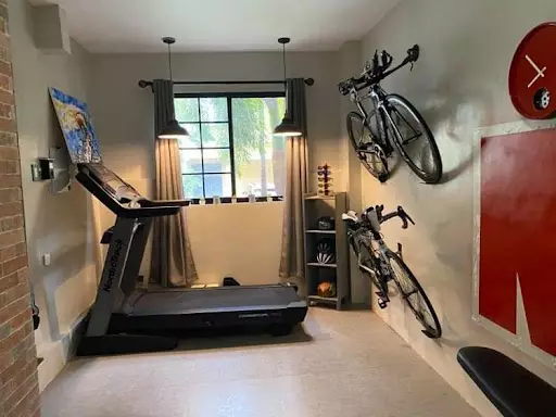 Open photo 11 of 13 — House and Lot for Rent in Casa Rosita Banawa Cebu City