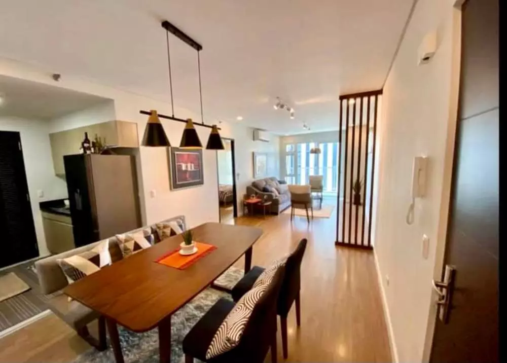 1 HUGE BEDROOM FOR SALE at Two Serendra, BGC — 1 Bedroom in McKinley Parkway, Taguig, Metro Manila — Photo 3