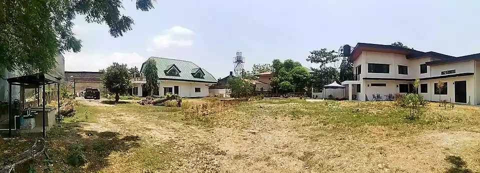  1,500 sq.m Lot with two big Houses for rent in Bankal lapu-lapu city
