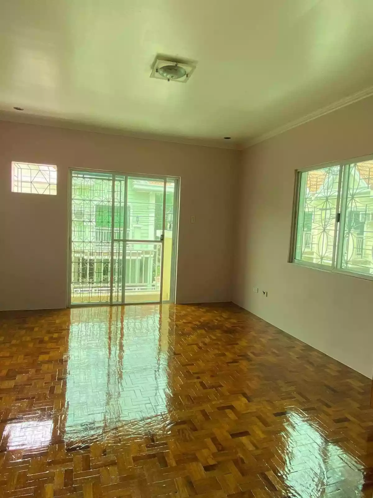 Open photo 12 of 15 — 3 Bedrooms Corner Lot Townhouse For SALE/ LEASE- Las Pinas, City