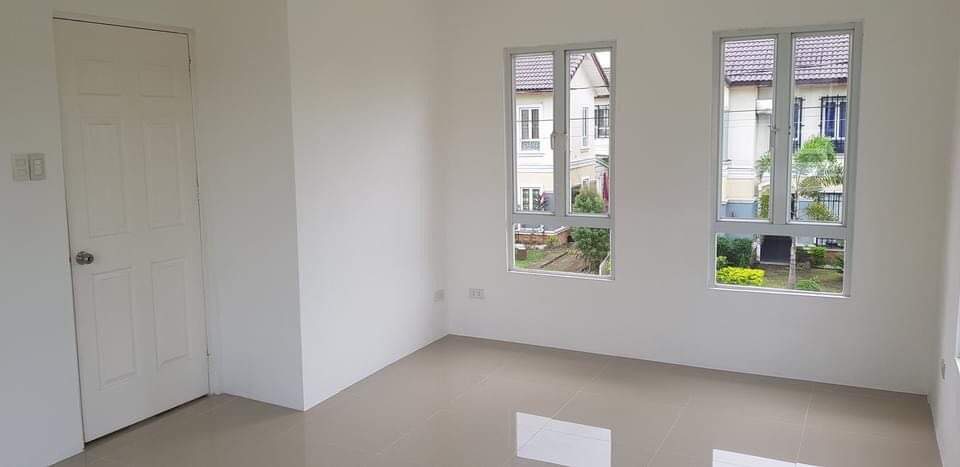 Single Attached House and Lot — House and Lot in Advincula Avenue, Imus, Cavite — Photo 4