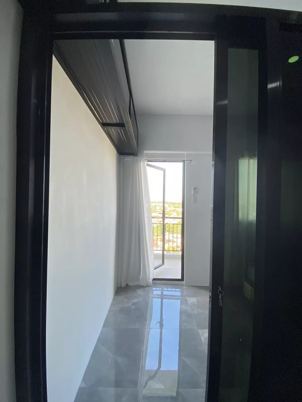 Open photo 11 of 21 — Royal oceancrest 1 bedroom condominium fully funished unit