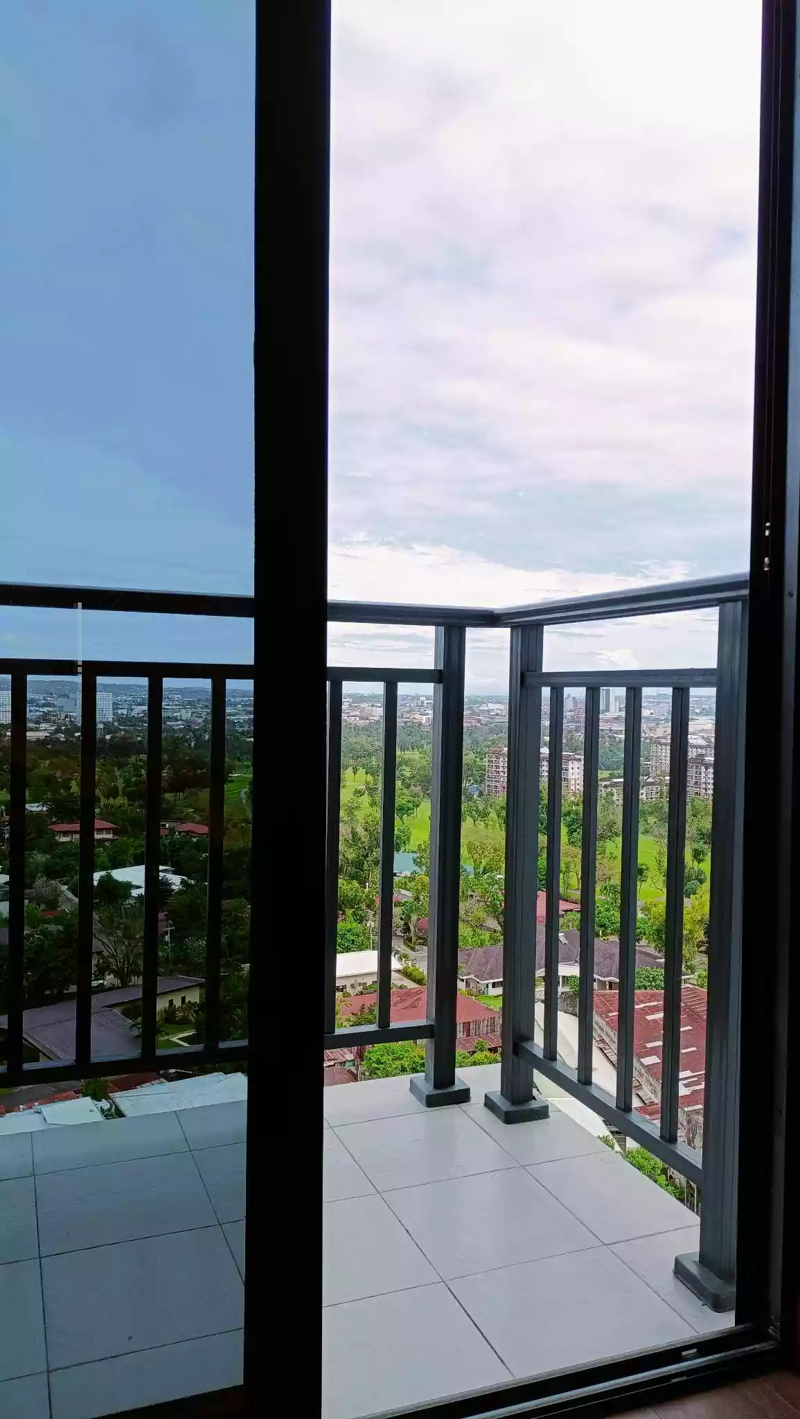 Open photo 15 of 16 — Fully-furnished Studio Unit with Balcony