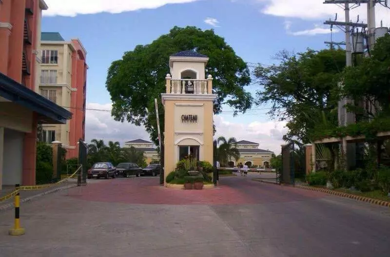 Rush Sale 2-Bedroom Condo Unit in CHATEAU ELYSEE - photo 4