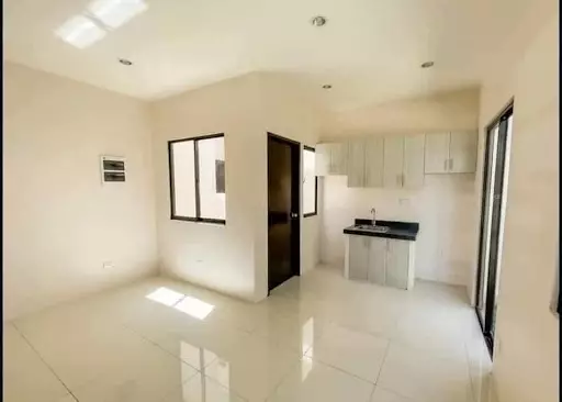 For Assume Breeza Palms — House and Lot in Lapu-Lapu City, Cebu, Philippines — Photo 3