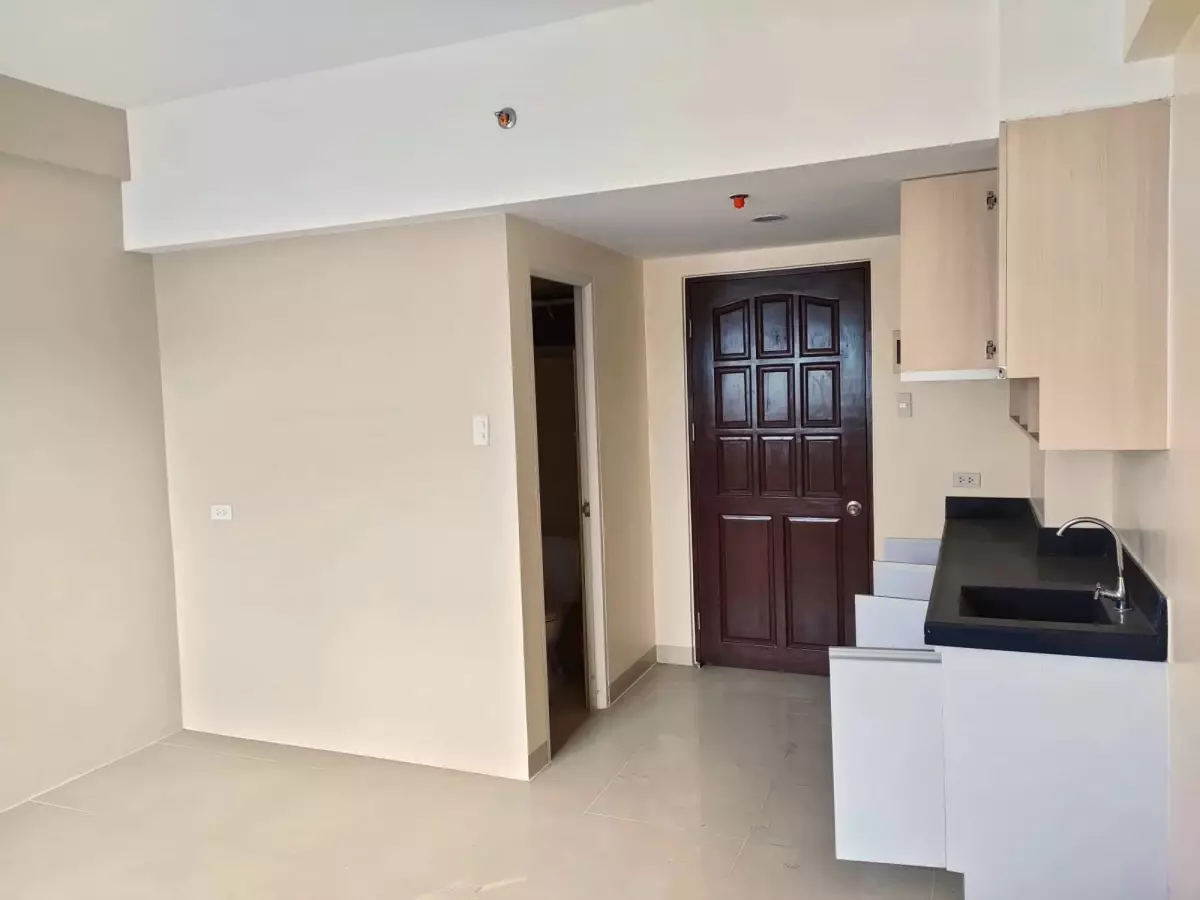 EAGLES NEST STUDIO UNIT FOR SALE — Studio in Mandaue City, Philippines — Photo 5