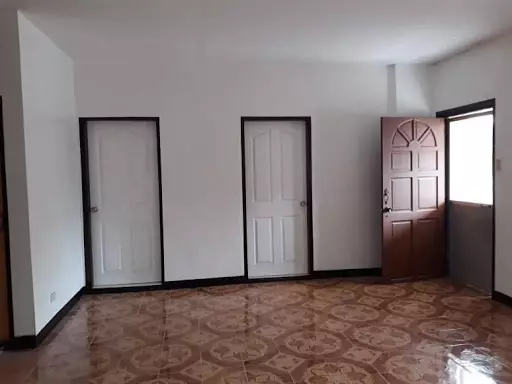 Open photo 22 of 27 — 3 bedroom House with garage and balcony