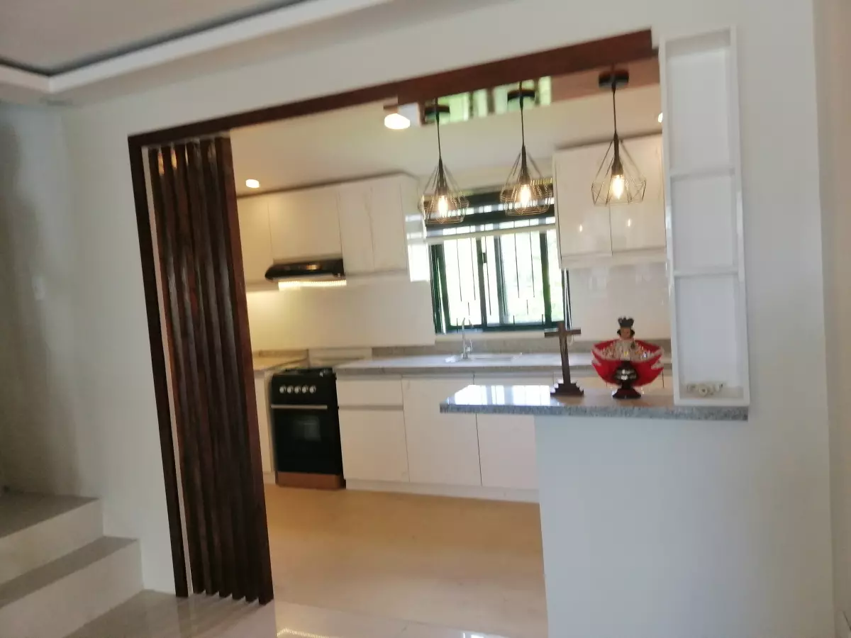 FOR RENT CASA MIRA, SOUTH SEMI FURNISHED 2BEDROOM 2 TOILET AND BATH  - photo 7