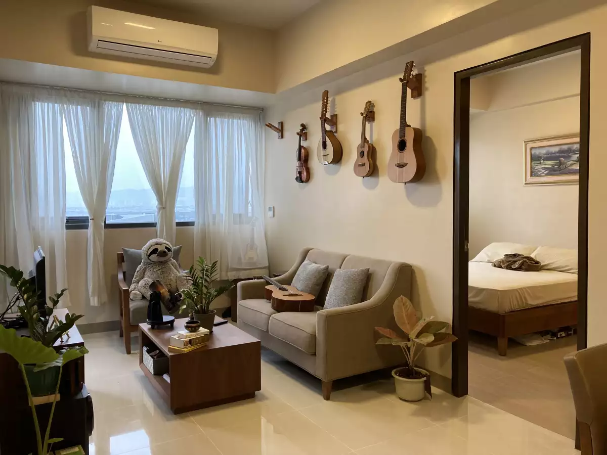 Penthouse For Rent/ Sale 