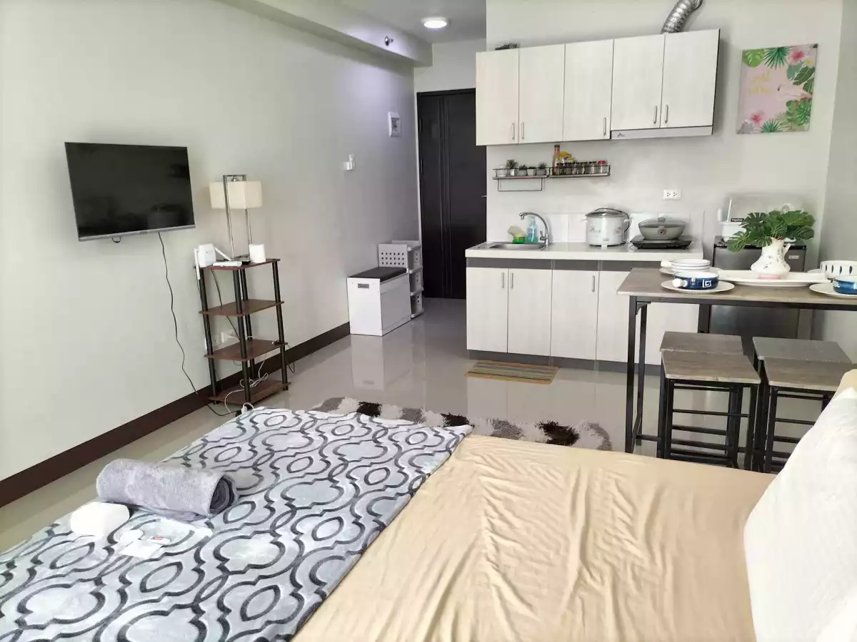Studio with balcony for assume in Lapu Lapu City  - photo 4
