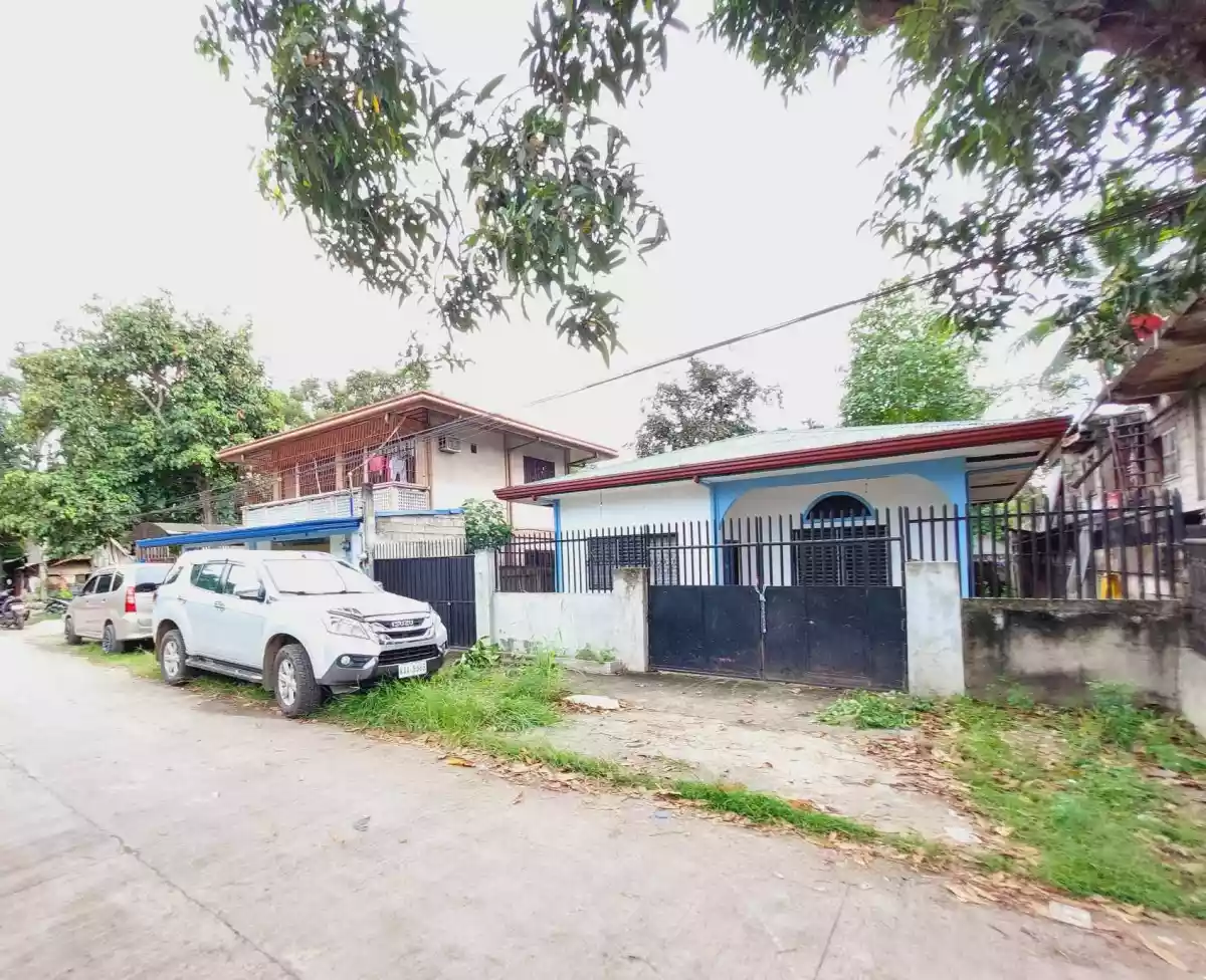 NICE LOCATION!  HOUSE AND LOT. - photo 6