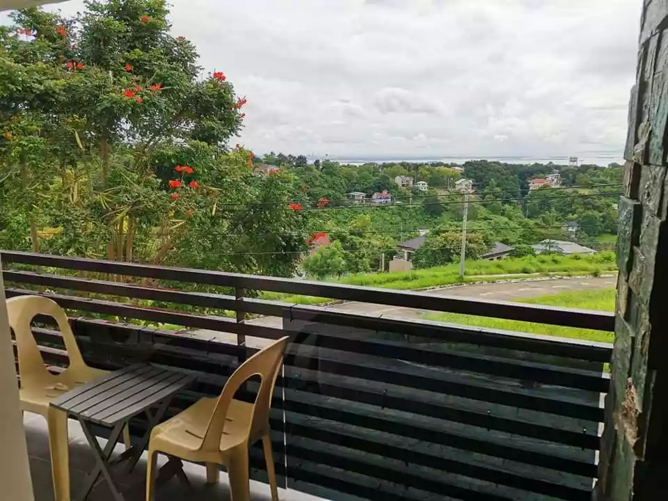Very Elegant House for Sale situated in an overlooking view of Talisay City Cebu  - photo 3
