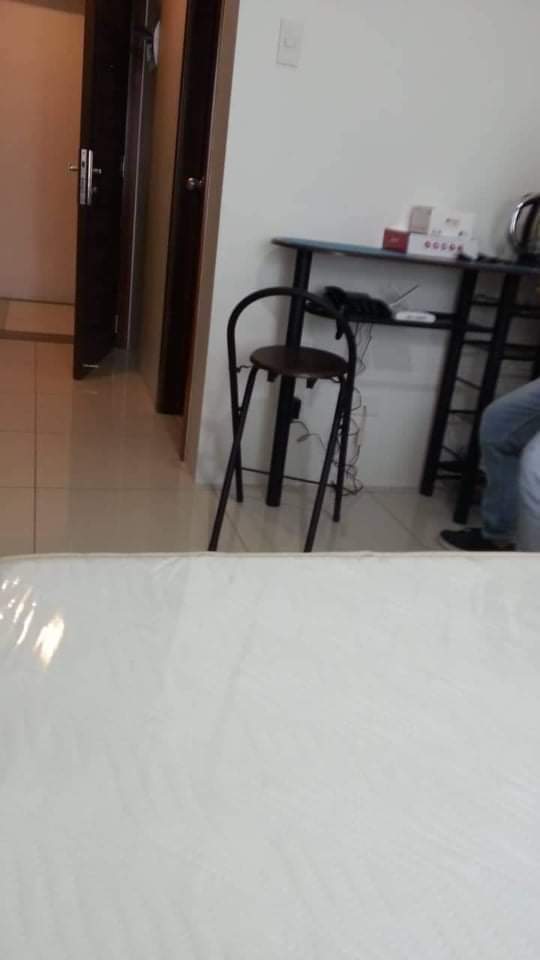 Condo For rent studio unit - photo 3