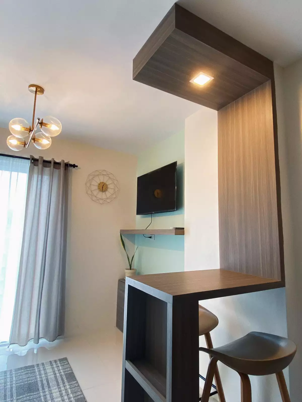 Fully Furnished Studio with Balcony for Rent - photo 6