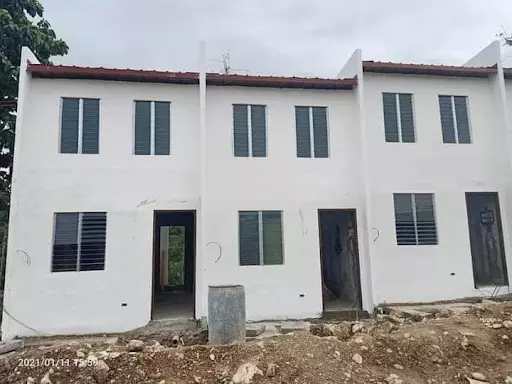 Delgra Unit — Townhouse in Antuwanga, Talisay, Cebu — Photo 2