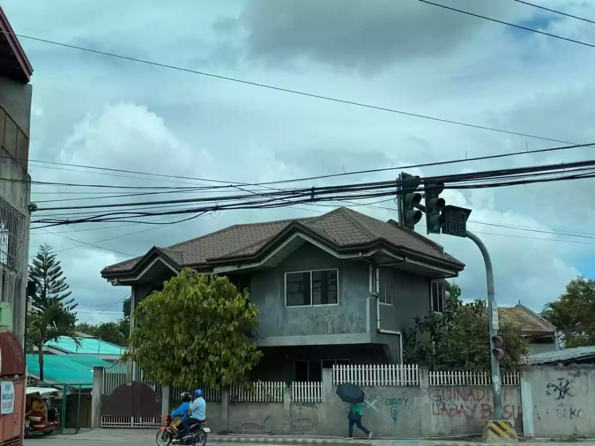 House and Lot Along SRP - photo 6