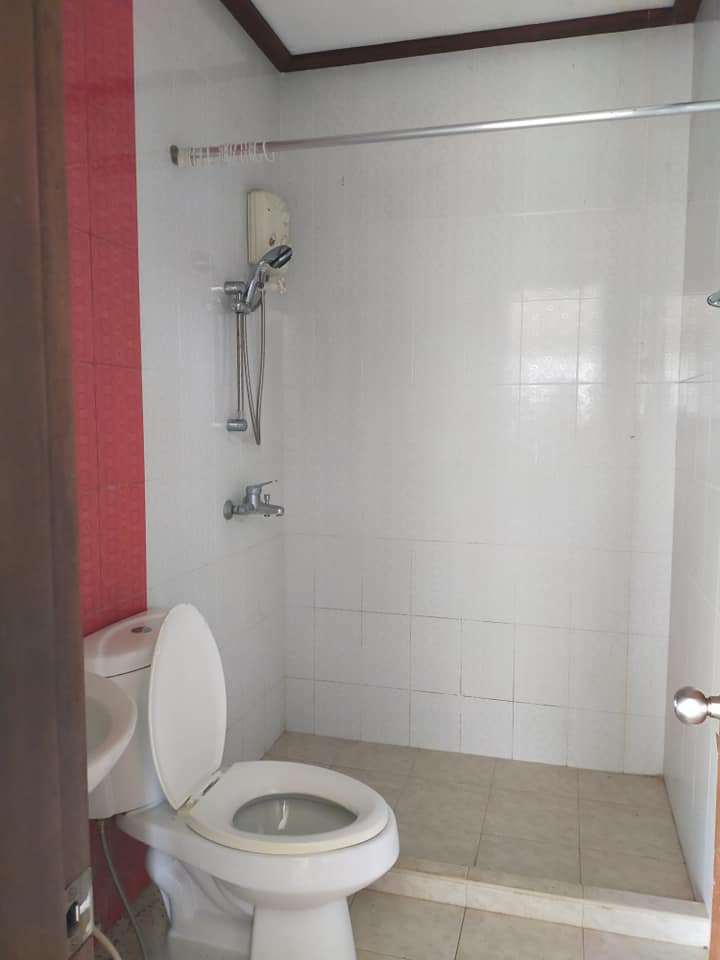 Sea view and mountain view 4 bedrooms 2 toilet and bath duplex house and lot in Poblacion Baclayon Bohol - photo 5