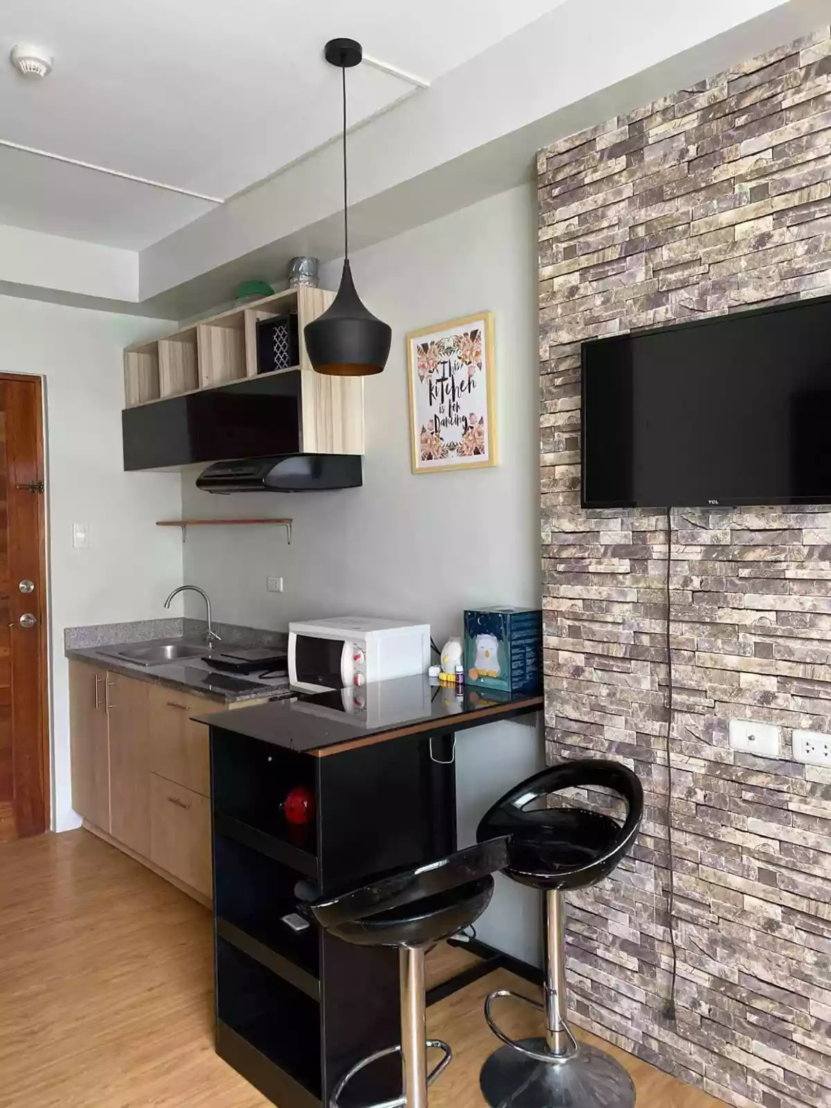 Mivesa Furnished Studio - photo 2