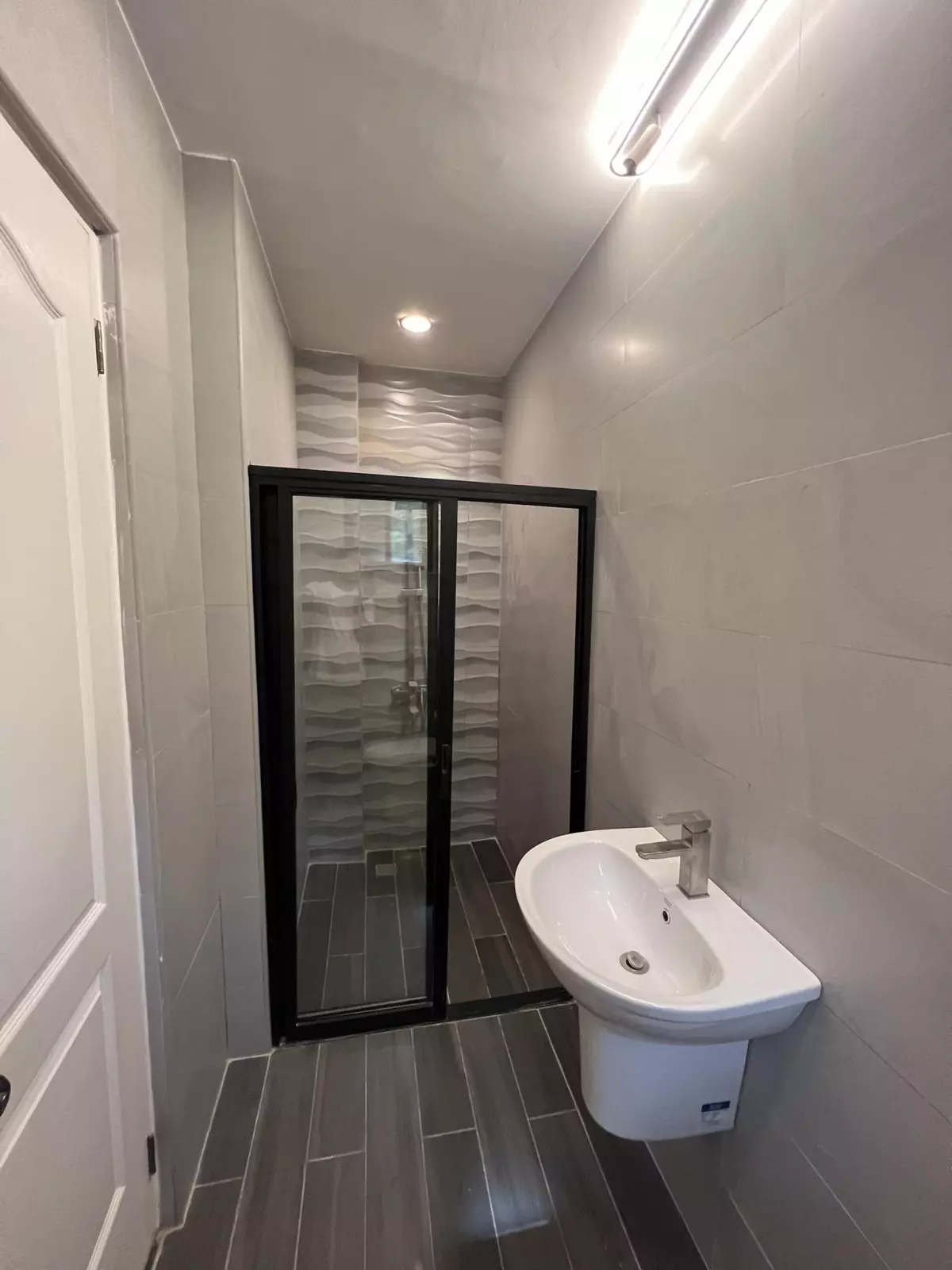 METROPOLIS PHASE 1 HOUSE AND LOT - photo 6