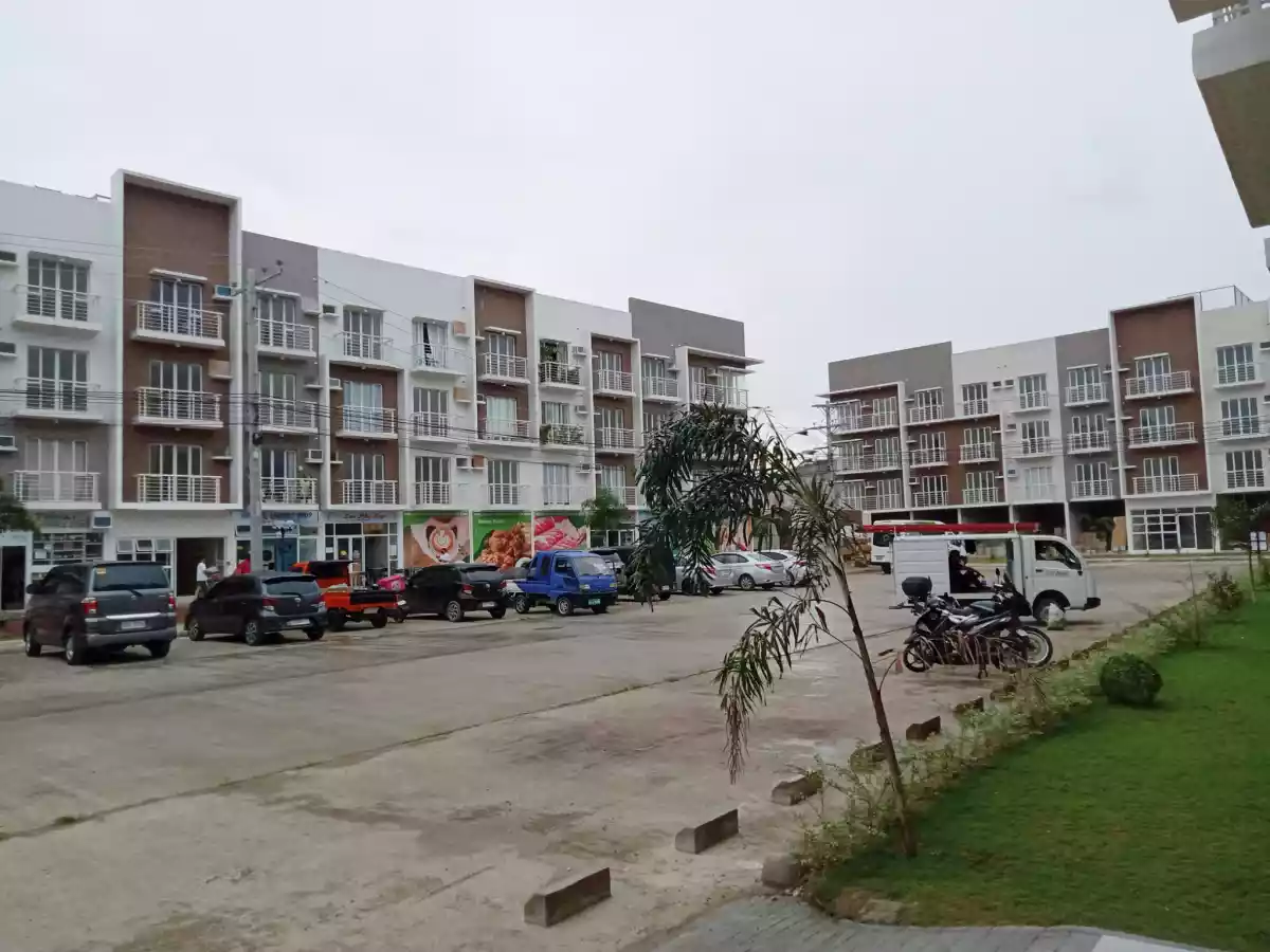 King Properties — Studio in Minglanilla, Cebu, Philippines — Photo 6