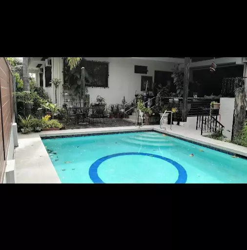 Open photo 16 of 21 — House and lot for rent