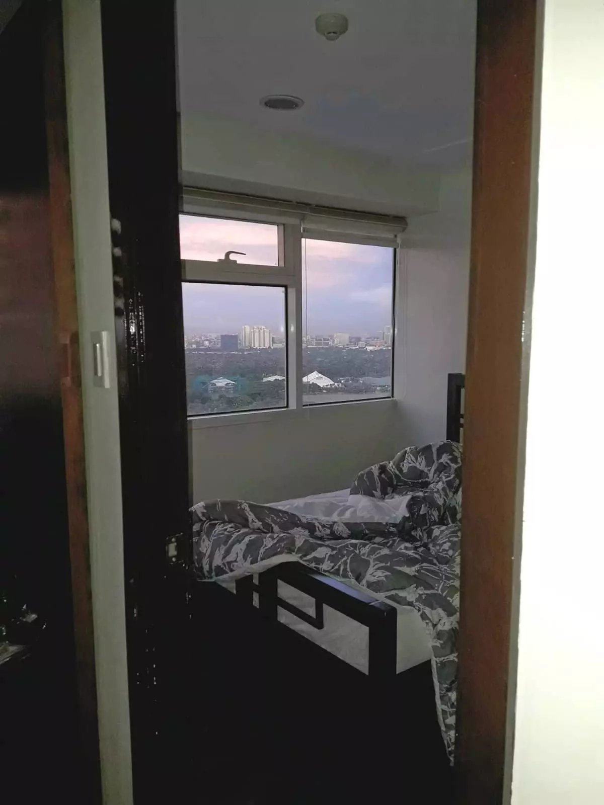 5th Avenue  Place 1BR with unobstructed cityview - photo 6
