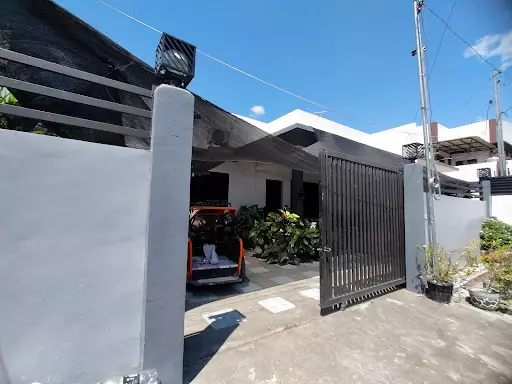 3 bedrooms house and lot for rent