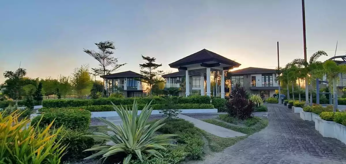 525 sq.m adjacent Lot (2 lots) available @Bloomfields
