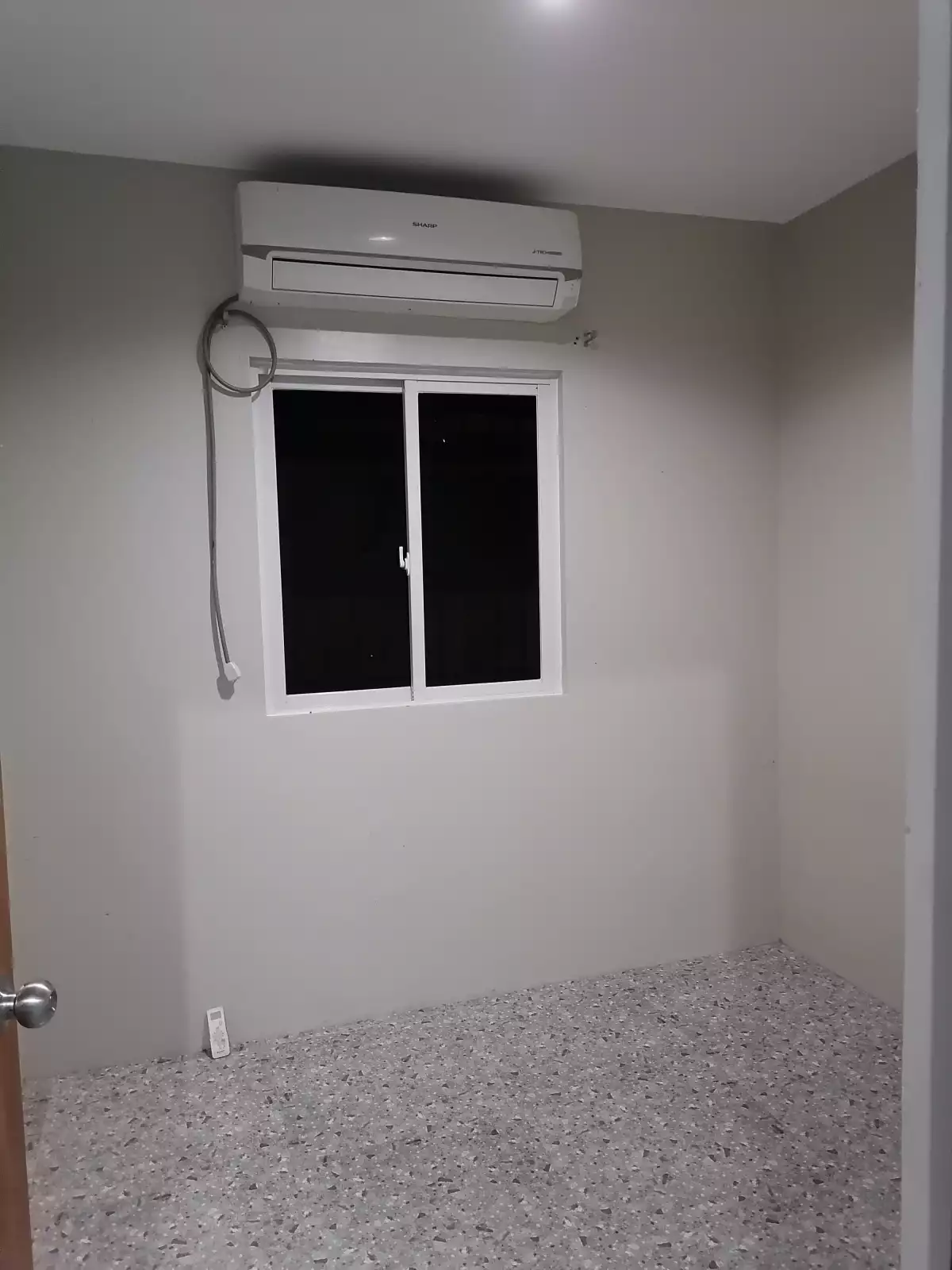 Fully Improved 2 Bedroom Bungalow Unit in Phase 2 South Valley Subdivision  - photo 6