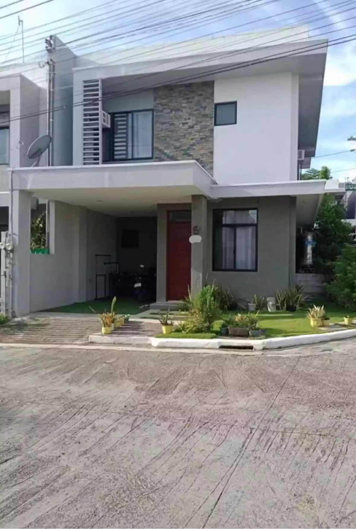 For Sale Single Attached House in Mandaue