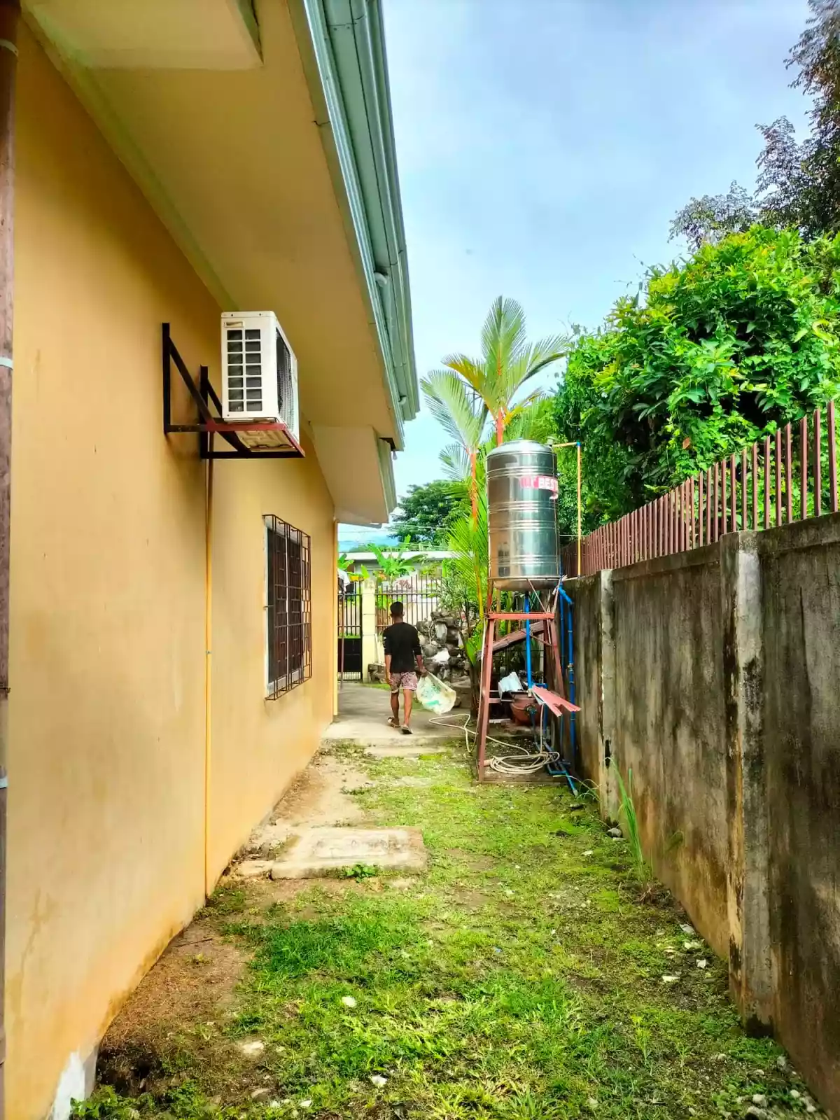 House and Lot For Sale 4BR, 3 T & B - photo 3