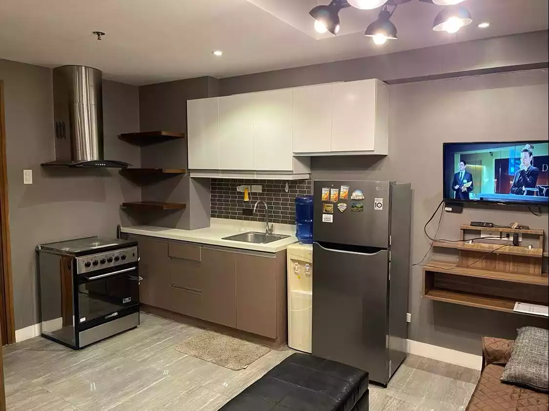 A place in the city — 2 Bedrooms in Cogon Ramos, Cebu City, Cebu — Photo 3