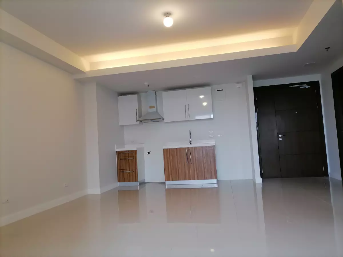 1BR UNIT CONDO at The Alcoves for rent — 1 Bedroom in Archbishop Reyes Avenue, Cebu City, Cebu — Photo 6