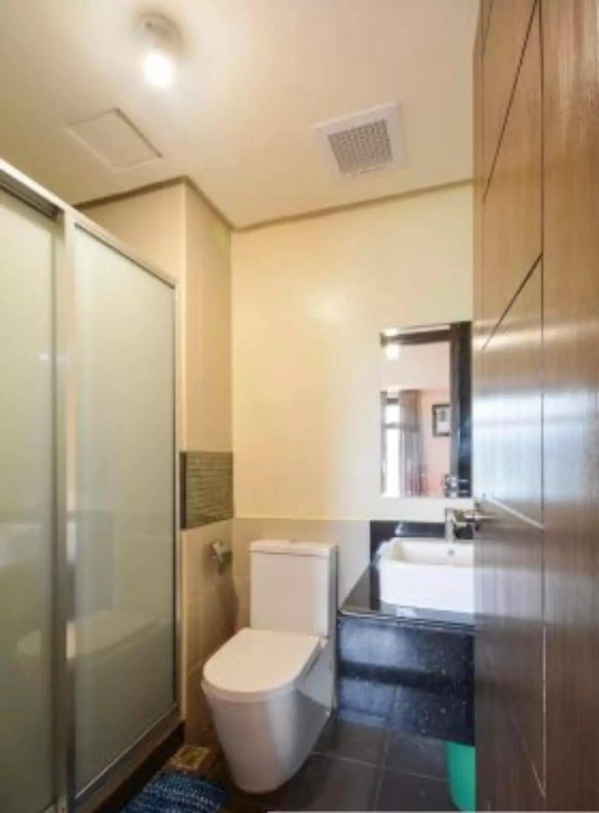1 Bedroom Fully Furnished Azalea Place Gorordo Ave. Lahug Cebu City — 1 Bedroom in Cebu City, Philippines — Photo 5