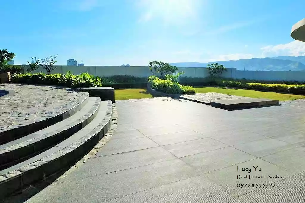 Open photo 18 of 69 — Furnished Special size Studio with pool view (female guest) @ Calyx IT Park, Lahug