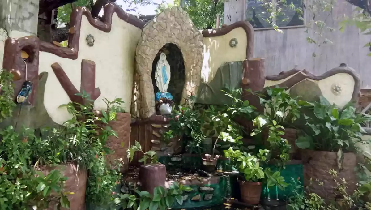 RUSH SALE House and Lot For  w/SWIMMING POOL - photo 6