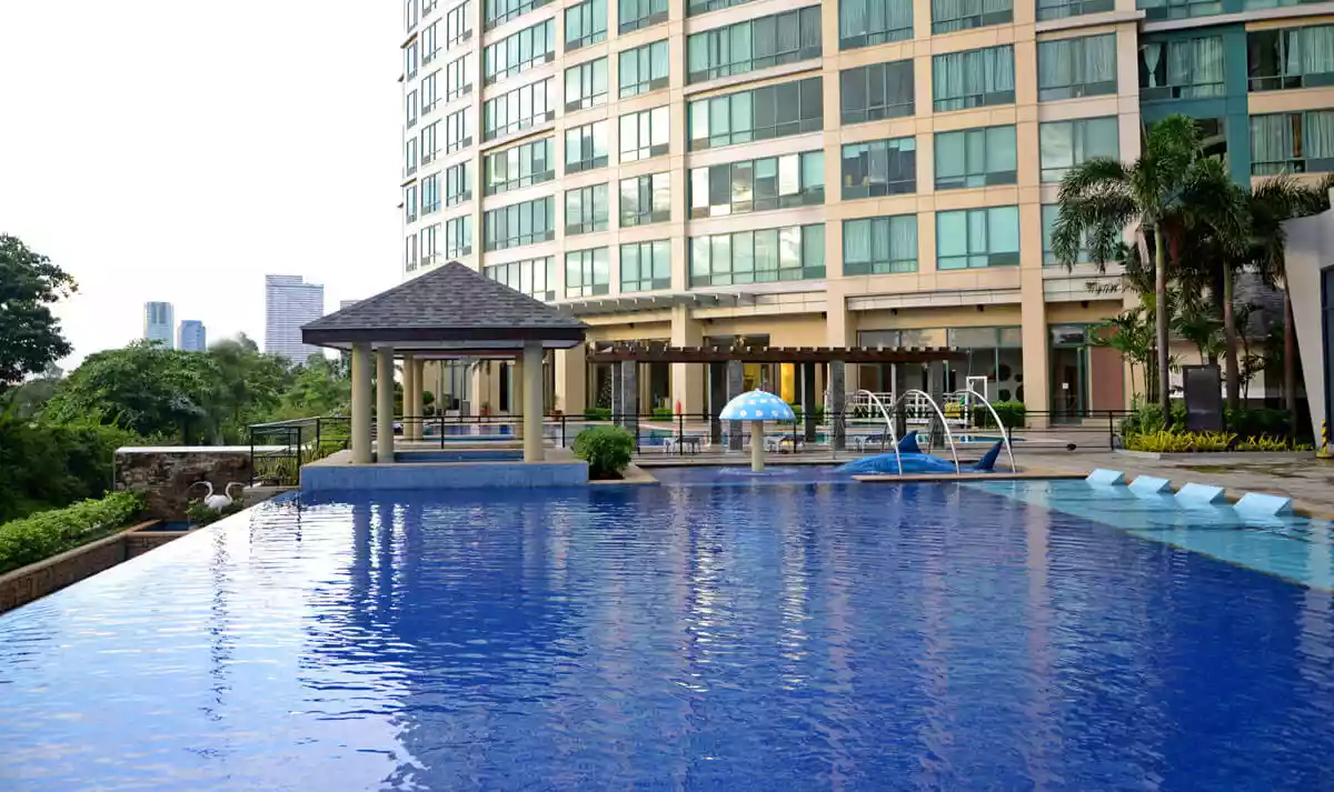 THE BELLAGIO II AT BGC 1 BEDROOM FOR SALE - photo 5