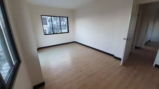 Open photo 17 of 121 — 4BR For Assume in Luana Dos