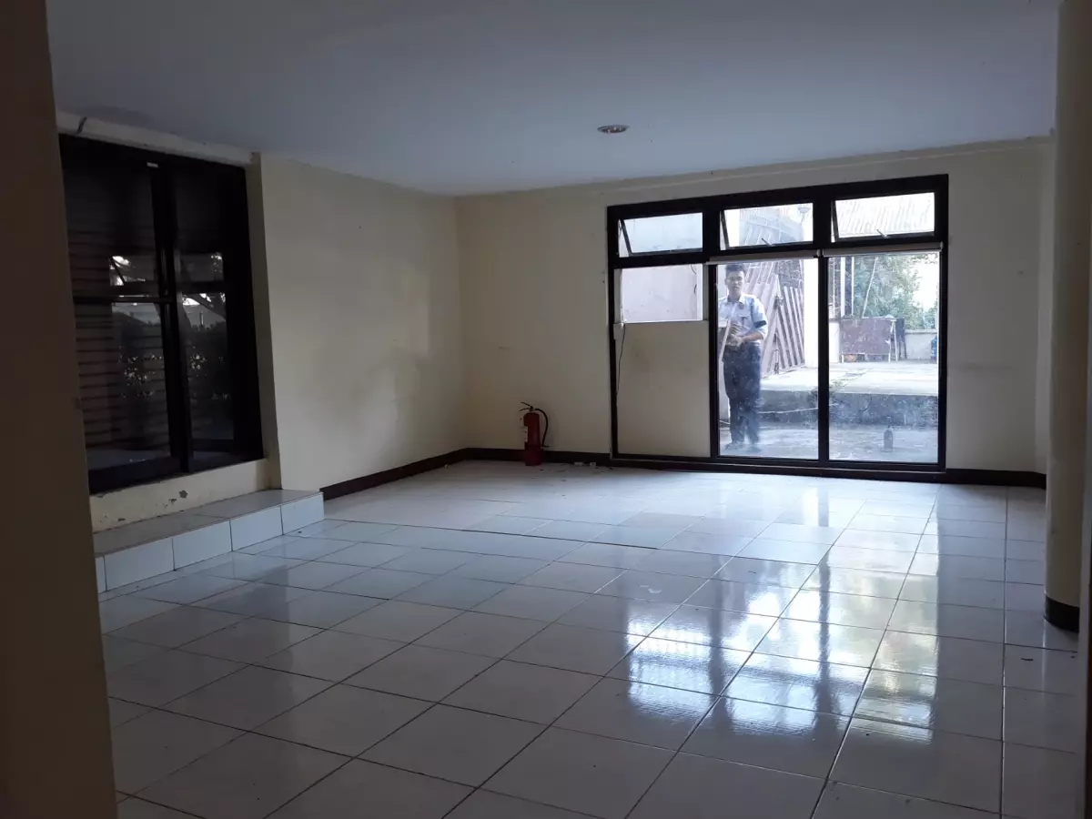 Commercial Residential  house for rent in Talamban  Cebu City along Brgy road - photo 2