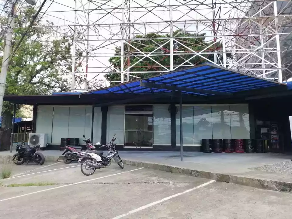 Space for rent!! Ideal for office... — Space in Bacolod, Negros Occidental, Philippines — Photo 6