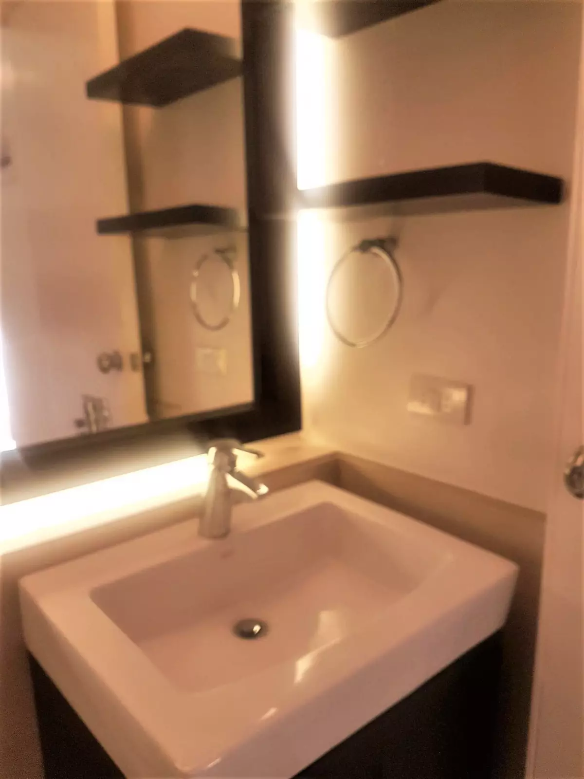 FURNISHED STUDIO for SALE — Studio in West Geonzon Street, Cebu City, Central Visayas — Photo 7